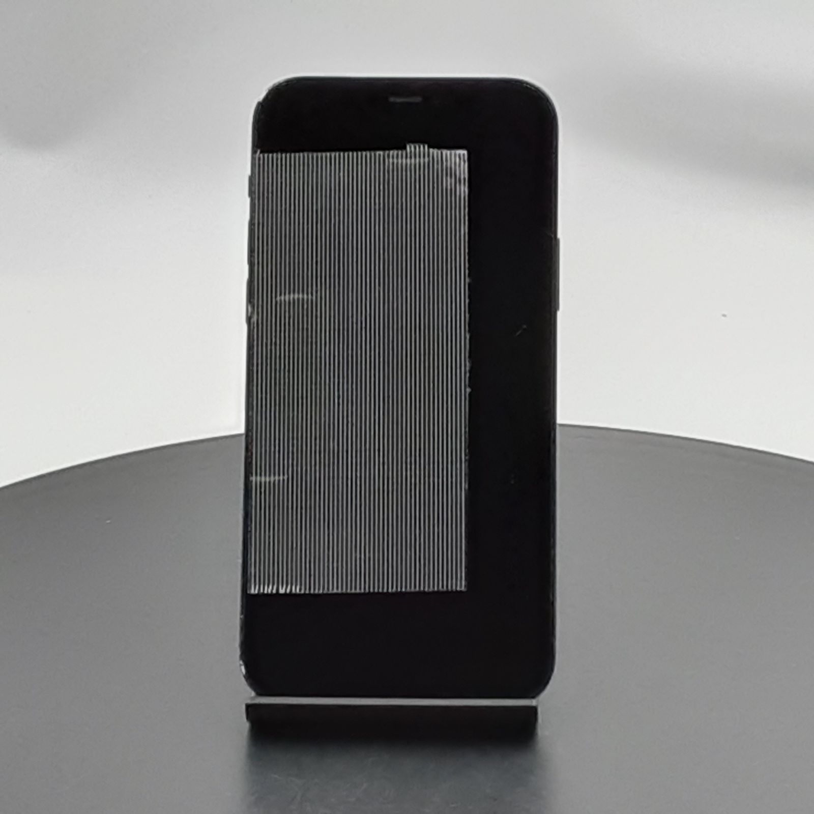 Apple iPhone 12 ブラック 画面ひび割れあり Apple iPhone 12 黒 画面にひび割れあり Apple iPhone 12 ブラック