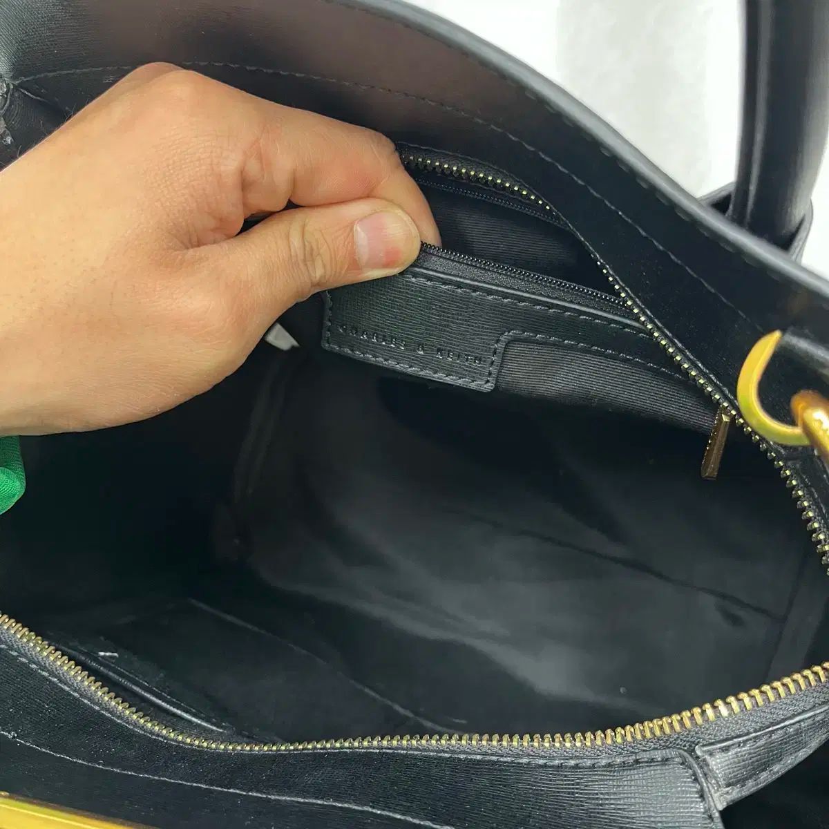 販売