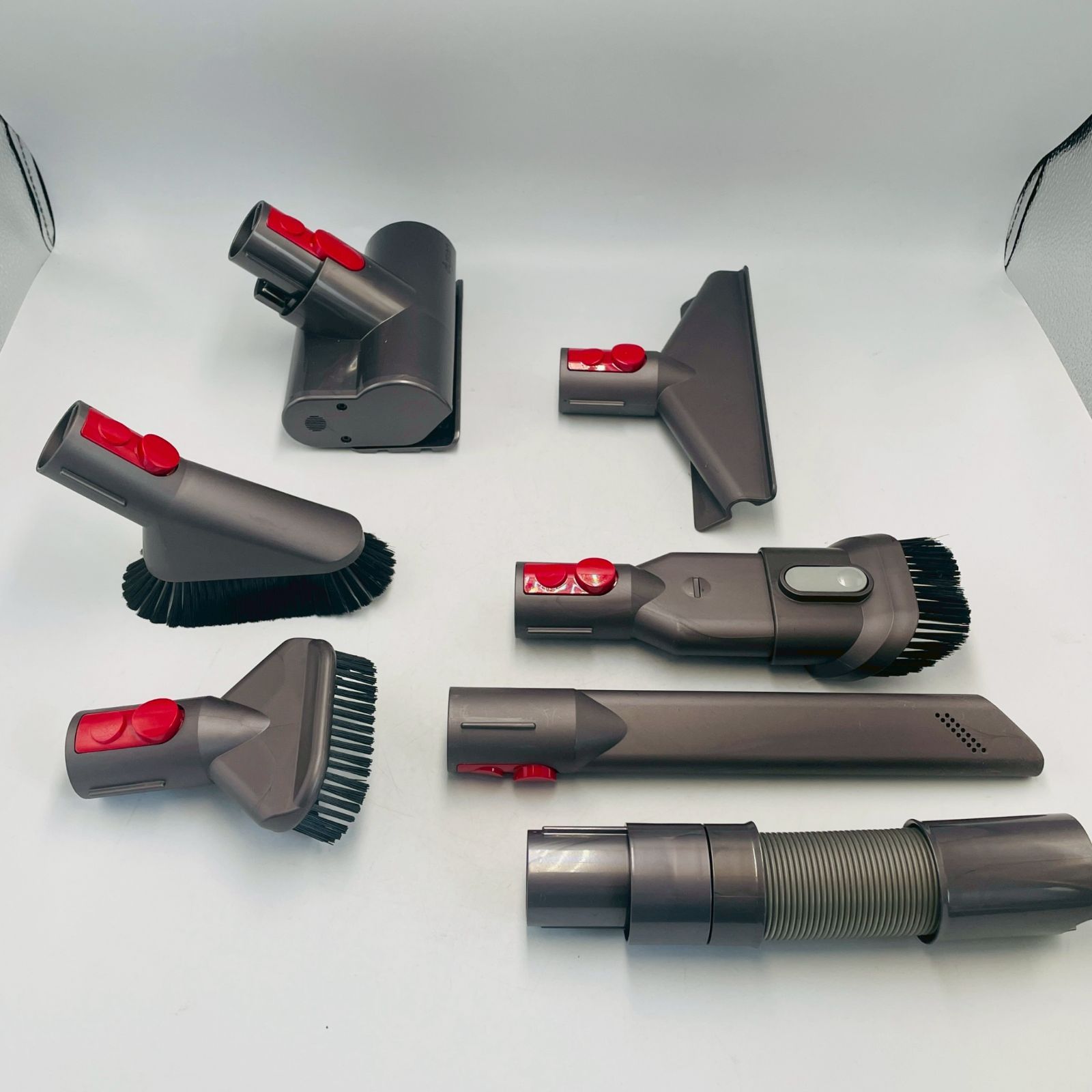 簡易清掃済】ダイソン （型番：SV12） 掃除機 付属品