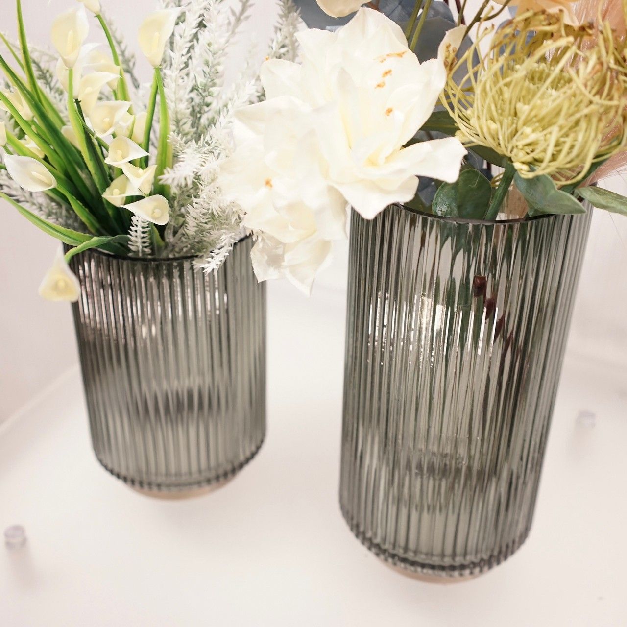 輸入品 フラワーベース 2個セット ガラス 造花付き モダン 輸入品 フラワーベース 2個セット ガラス 造花付き 花瓶