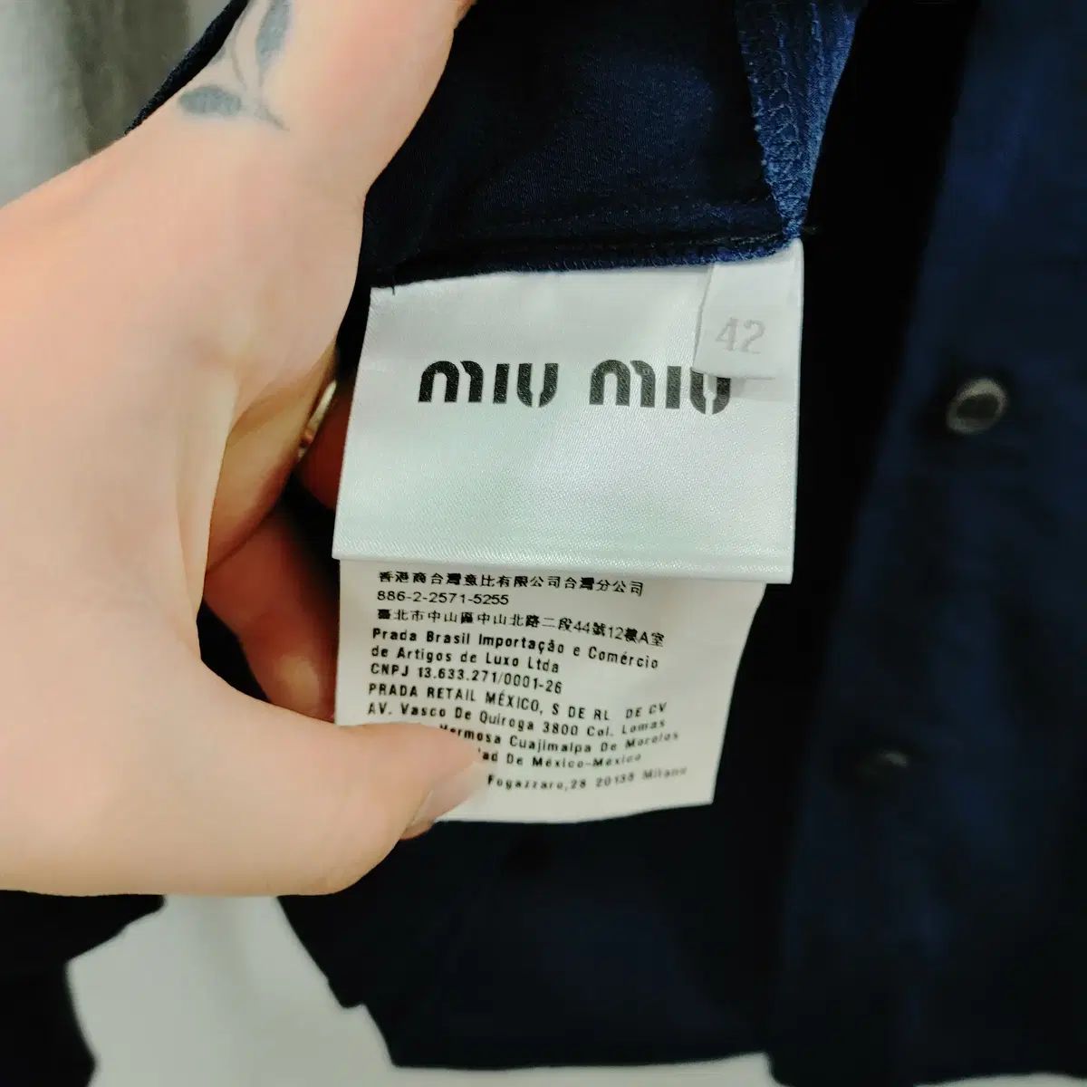 42 MIU MIU(ミュウミュウ) レディース 正規品 ネイビー 夏 長袖  