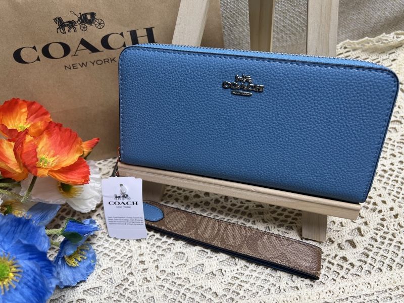 新品☆COACH シグネチャー ブルー 青 長財布 正規品 可愛いデザイン