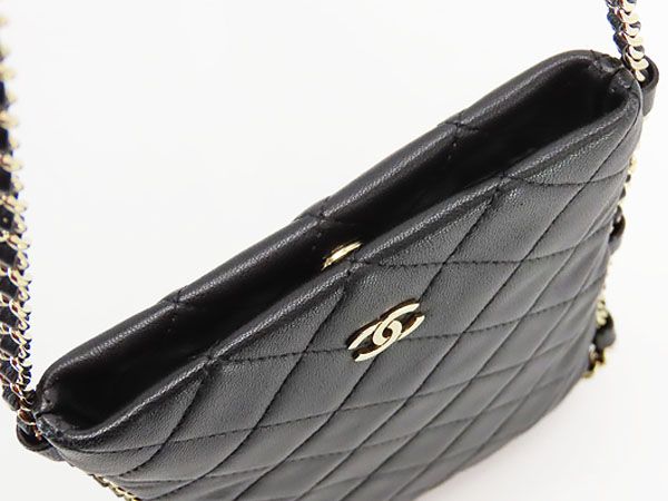 ブラック ゴールド金具