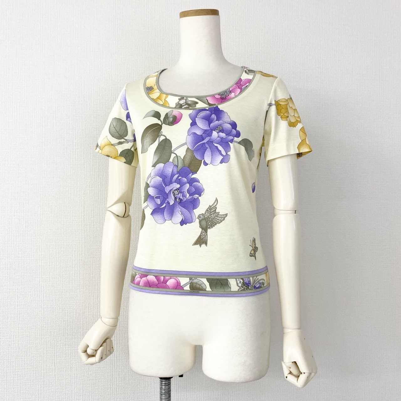 58e11 《美品》 LEONARD レオナール 美しい花柄プリント 半袖Tシャツ 