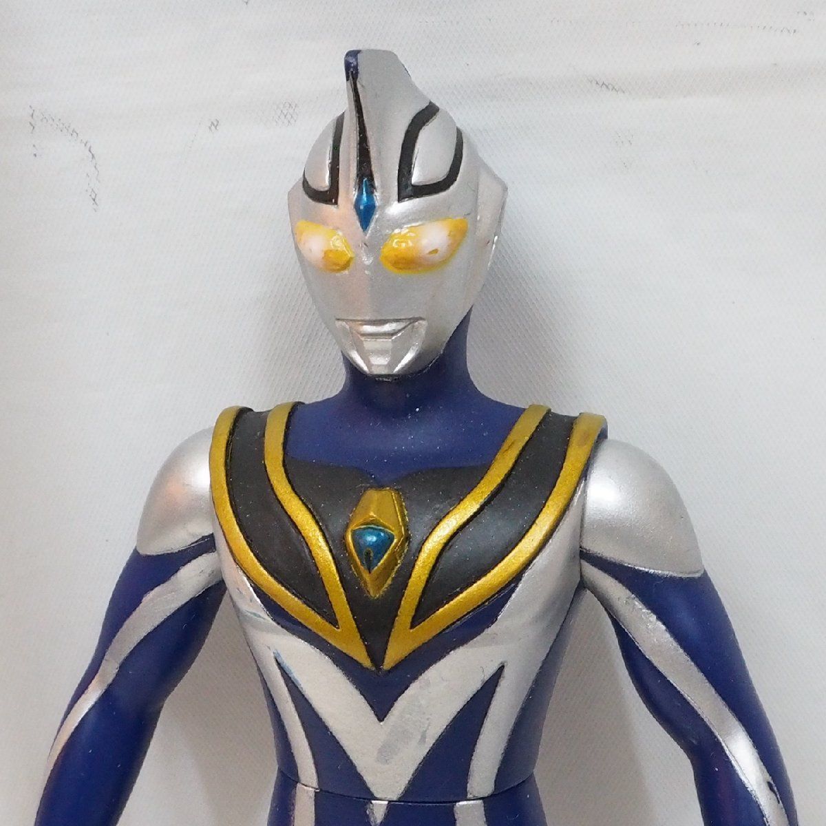1999年／ウルトラマン・ガイア。バンプレスト。ソフビ人形。【箱無し現状品】。 未開封】ウルトラマンガイア ビッグサイズ ソフビ フィギュア