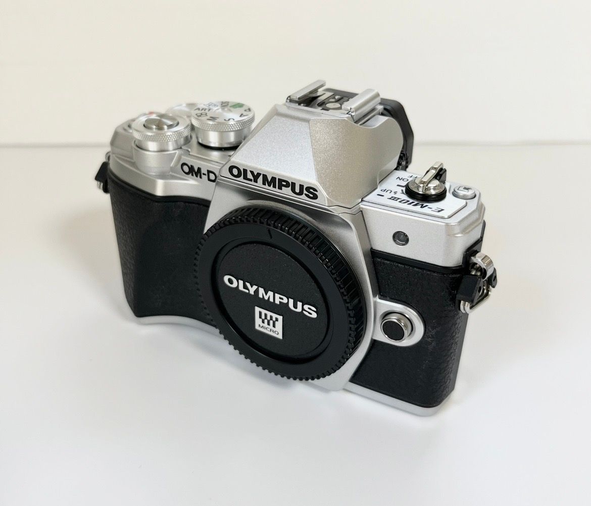 【シャッター数2082回】OLYMPUS OM-D E-M10 MarkⅢ Wideangle Fisheye Prime Lenses for Olympus E-M10 II