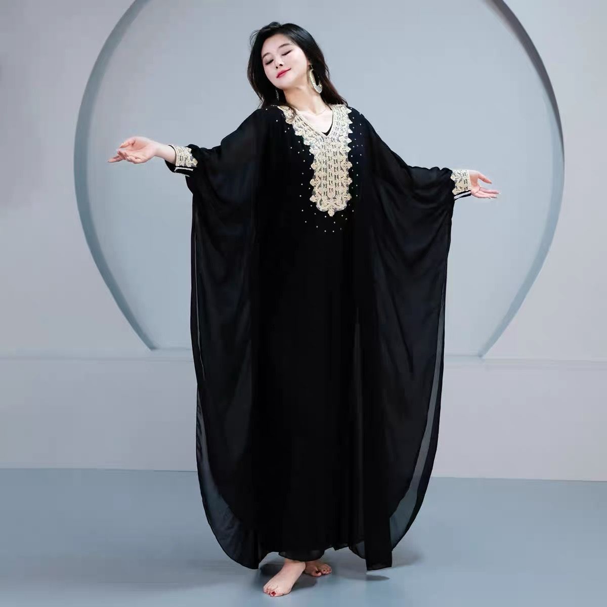 新品未使用 新作 ハリージー ドレス ベリーダンス 競技会用 演技用 広袖 Khaleegy 競技ダンス衣装 パフォーマンスウェア【4カラー選択可能】