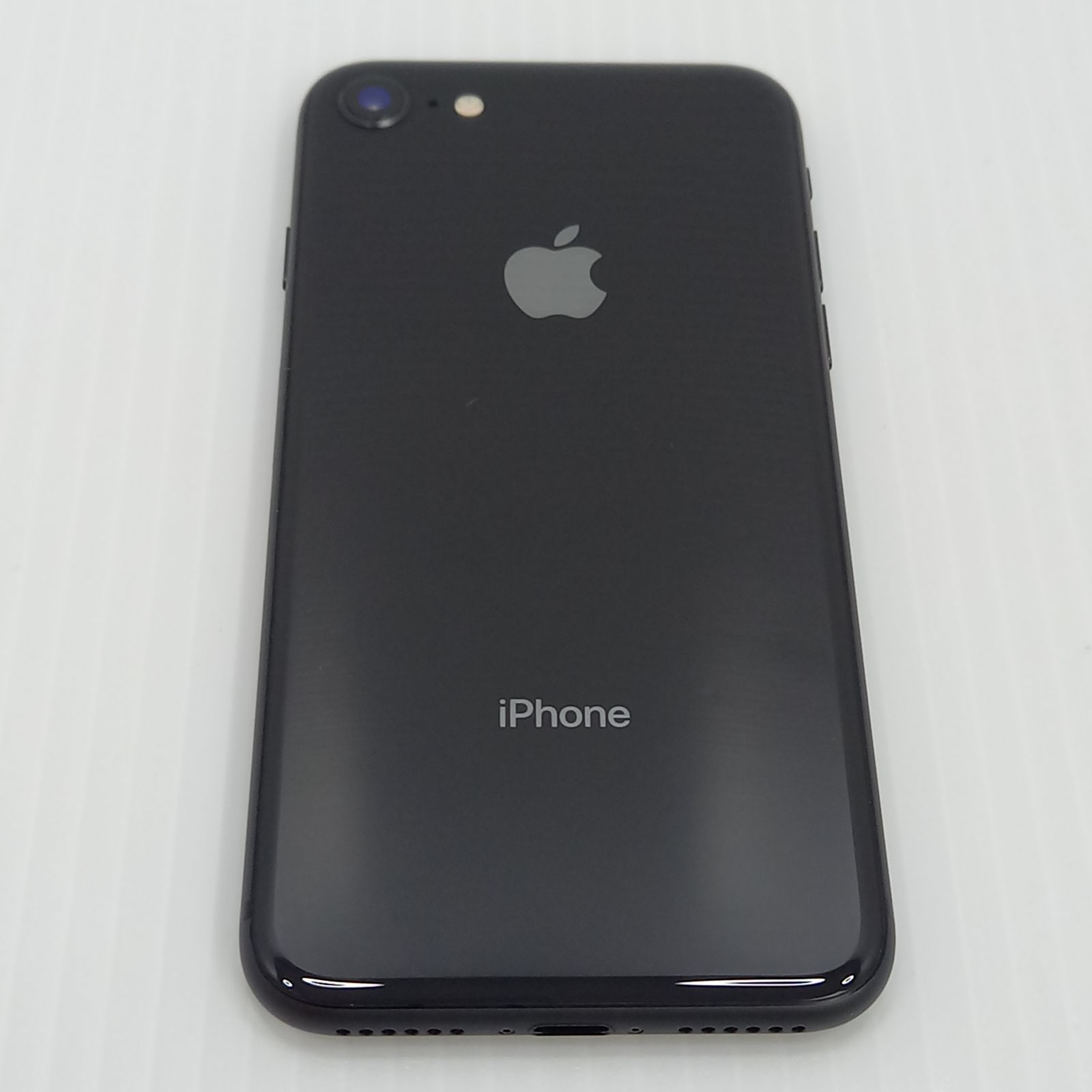 iPhone8 64GB　ブラック　au（KDDI）版 ムスビー｜【美品】iPhone8 64GB ブラック SIMロック解除済