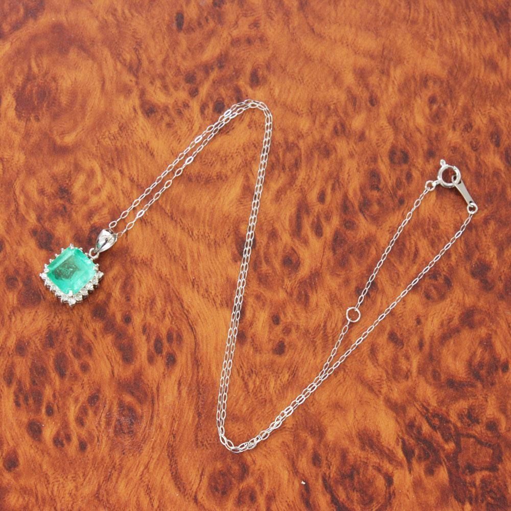 コロンビア産 2ct エメラルド ダイヤモンド プラチナ 取り巻き ネックレス コロンビア産エメラルド2.30ctプラチナネックレスダイヤ0.28ct付