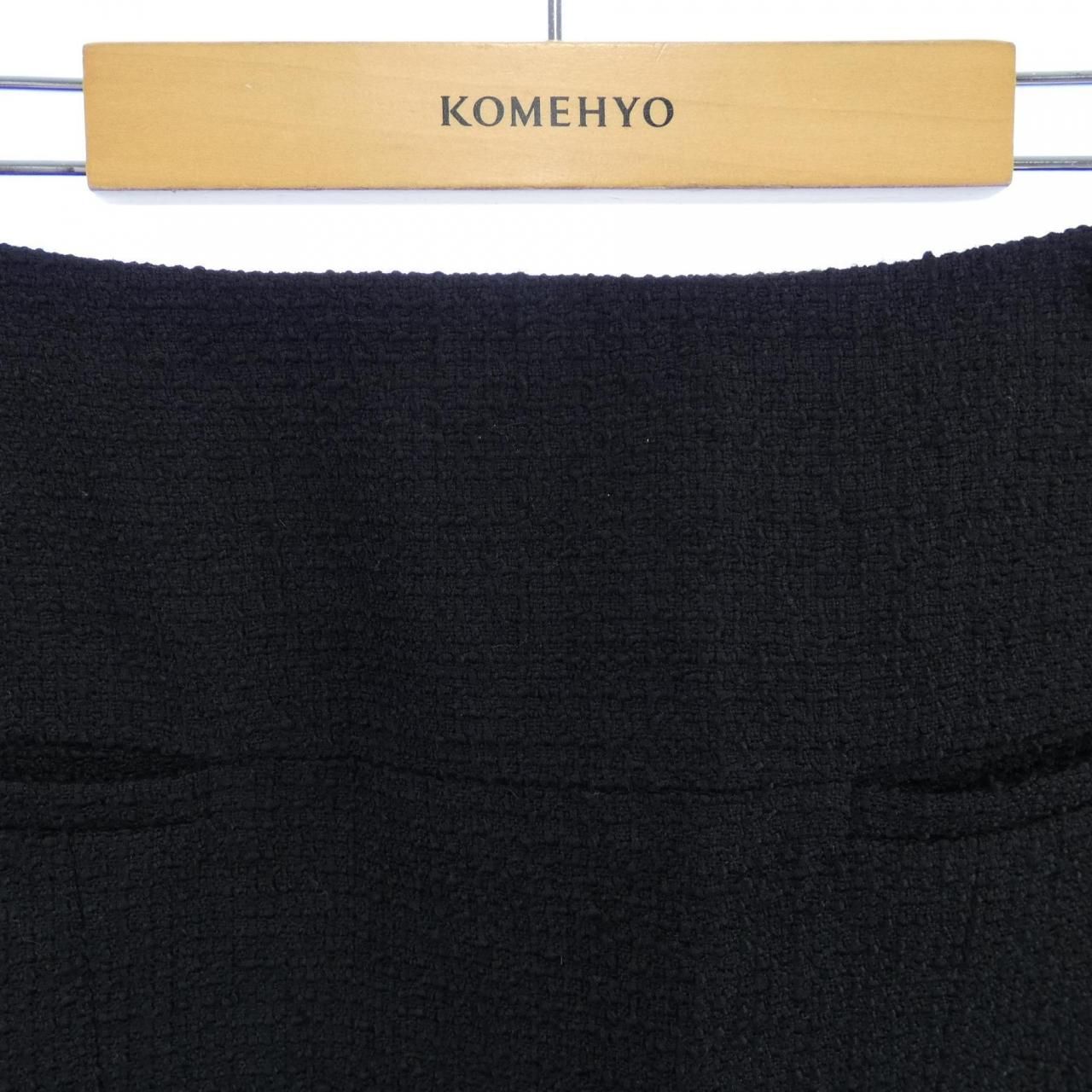 P42225V30555 スカート