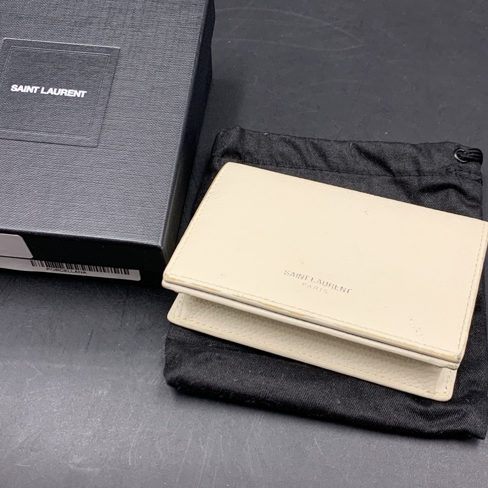 SAINT LAURENT グレー レザー 名刺入れ 専用袋付き SAINT LAURENT グレー 名刺入れ SAINT LAURENT グレー レザー 名刺入れ