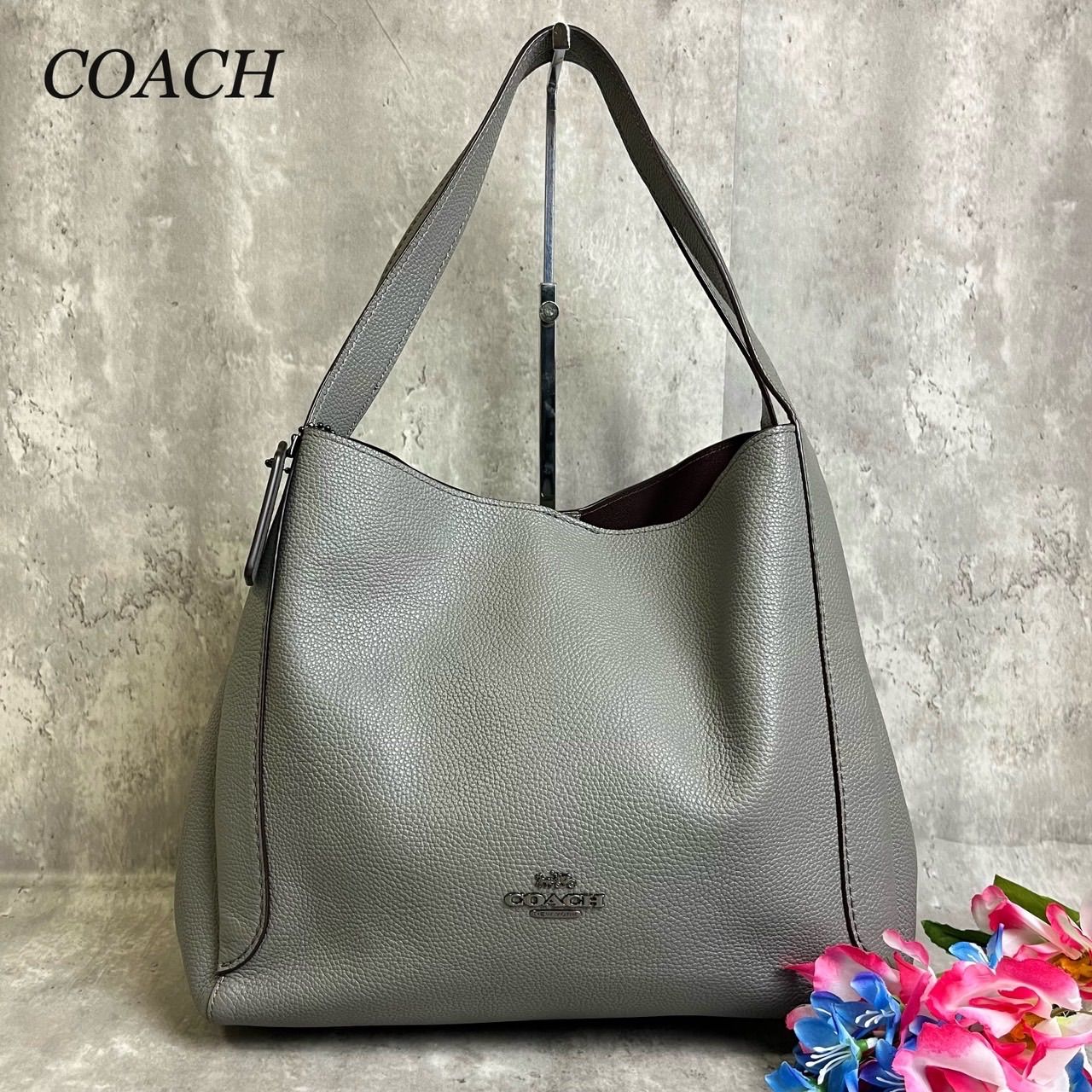 ✨水原希子着用✨ COACH コーチ トートバッグ ハンドバッグ ハドリー ホーボー 肩掛け ロゴ刻印 チャーム 馬車金具 シルバー金具 レザー グレー  灰色 - メルカリ