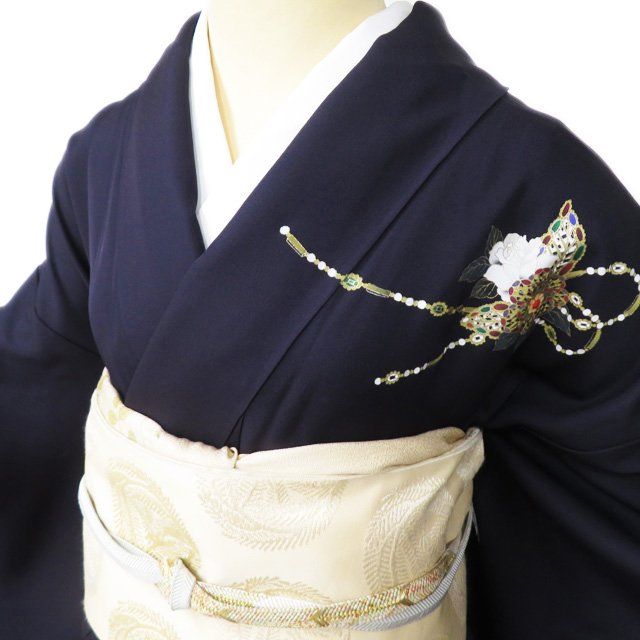 訪問着 着物 正絹 袷 フォーマル 甲斐泰造 螺鈿 蝶と花の図 紫黒色 多 