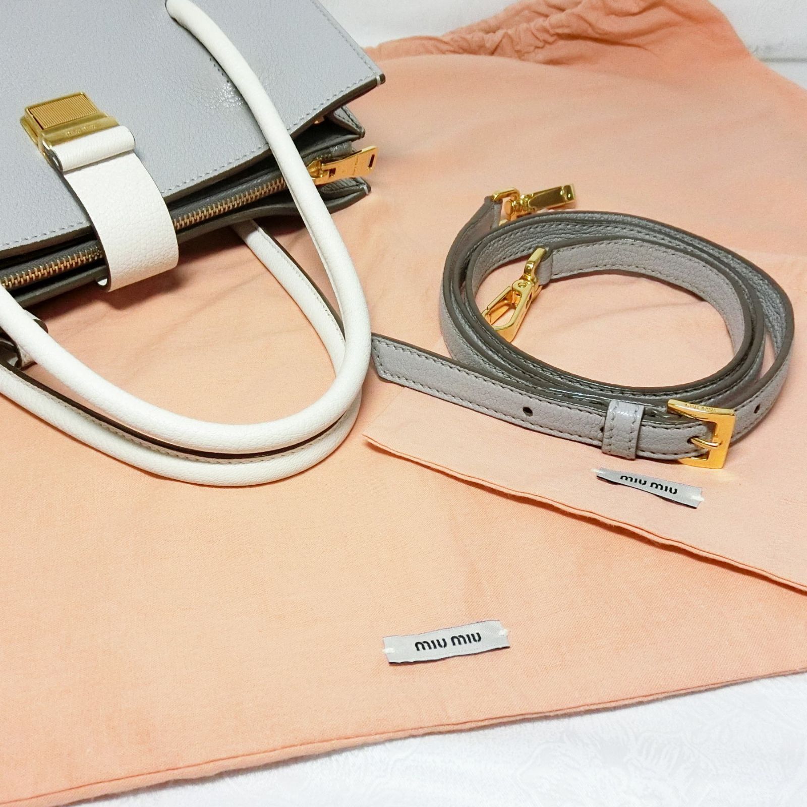 ミュウミュウ miu miu マドラス 2WAYショルダーバッグ 5BA104 グレー 