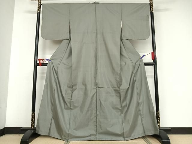 平和屋着物●上質な紬　十字絣　正絹　逸品　AAAV9045np 平和屋着物○上質な紬 十字絣 正絹 逸品 AAAV9045np - メルカリ