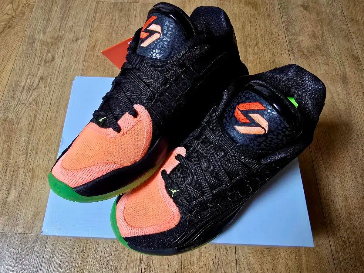 ナイキ ルカ4 バスケシューズ バドミントンシューズ 농민화 バレーボールシューズ