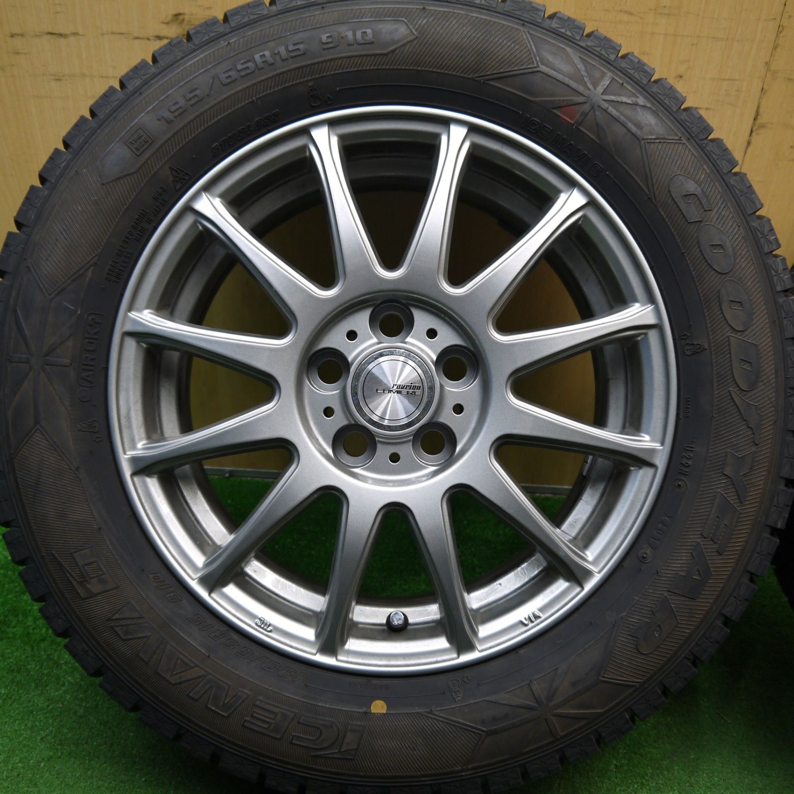 195|65R15 スタッドレス