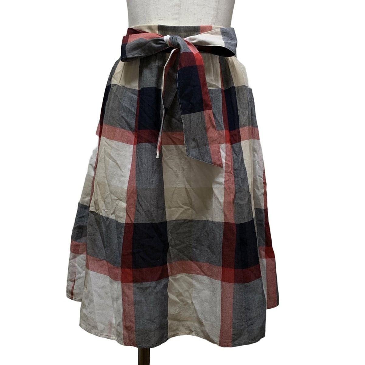 ブルーレーベルクレストブリッジ スカート サイズ38 M レディース - ベージュ×黒×レッド ひざ丈 チェック柄 コットン コットン