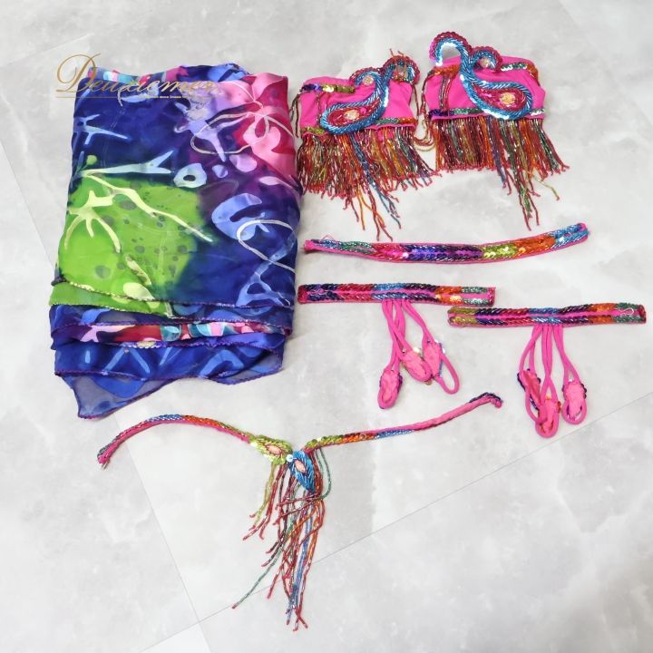 ベリーダンス オリエンタル 衣装 上下セット ベラ Bella ピンク系 ブルー系 青 グリーン系 緑 ビーズ スパンコールラメ 装飾 ラメ 練習 舞台 発表会 カラフル 豪華 煌びやか トップス スカート セット スリット LLC-HASEGAWATOSO_COM