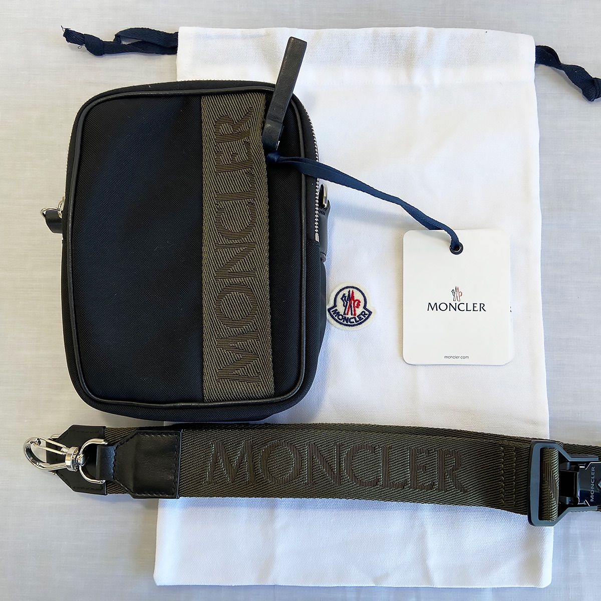 2万円OFFタイムセール中】MONCLER モンクレール クロスボディバッグ 