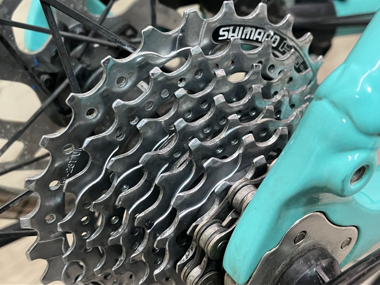 値下げ大特価!! BIANCHI ROMA3 CUSTOM 2021 DISC SHIMANO CLARIS