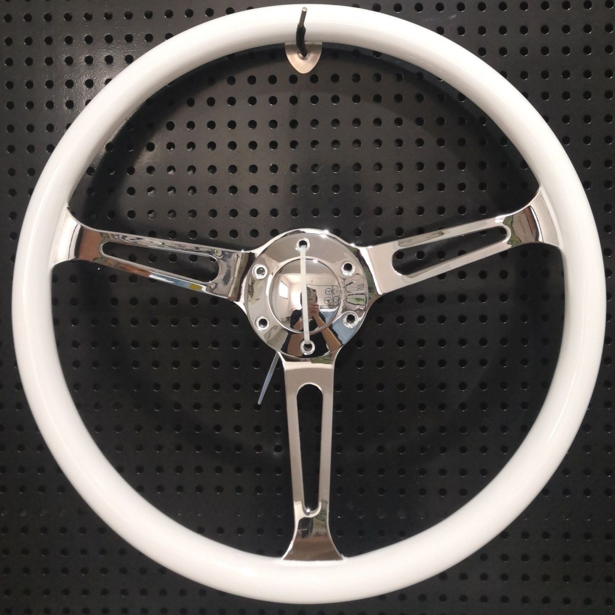 メタル製 3スポーク ステアリングホイール メタル製 3スポーク ステアリングホイール