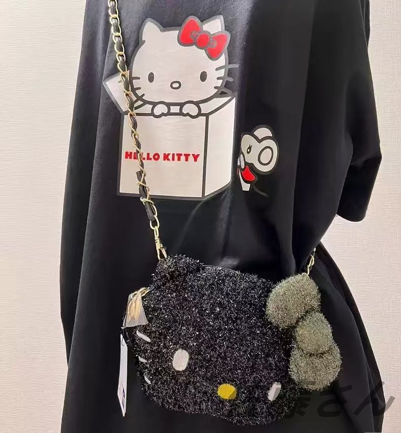 新品未使用 HELLO KITTY×OPAQUE.CLIP キラキラミニショルダーバッグ