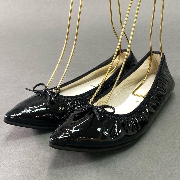 【超美品】クルントウキョウ フラットシューズ ブラックエナメル リボン25.5 超美品】クルントウキョウ フラットシューズ ブラックエナメル