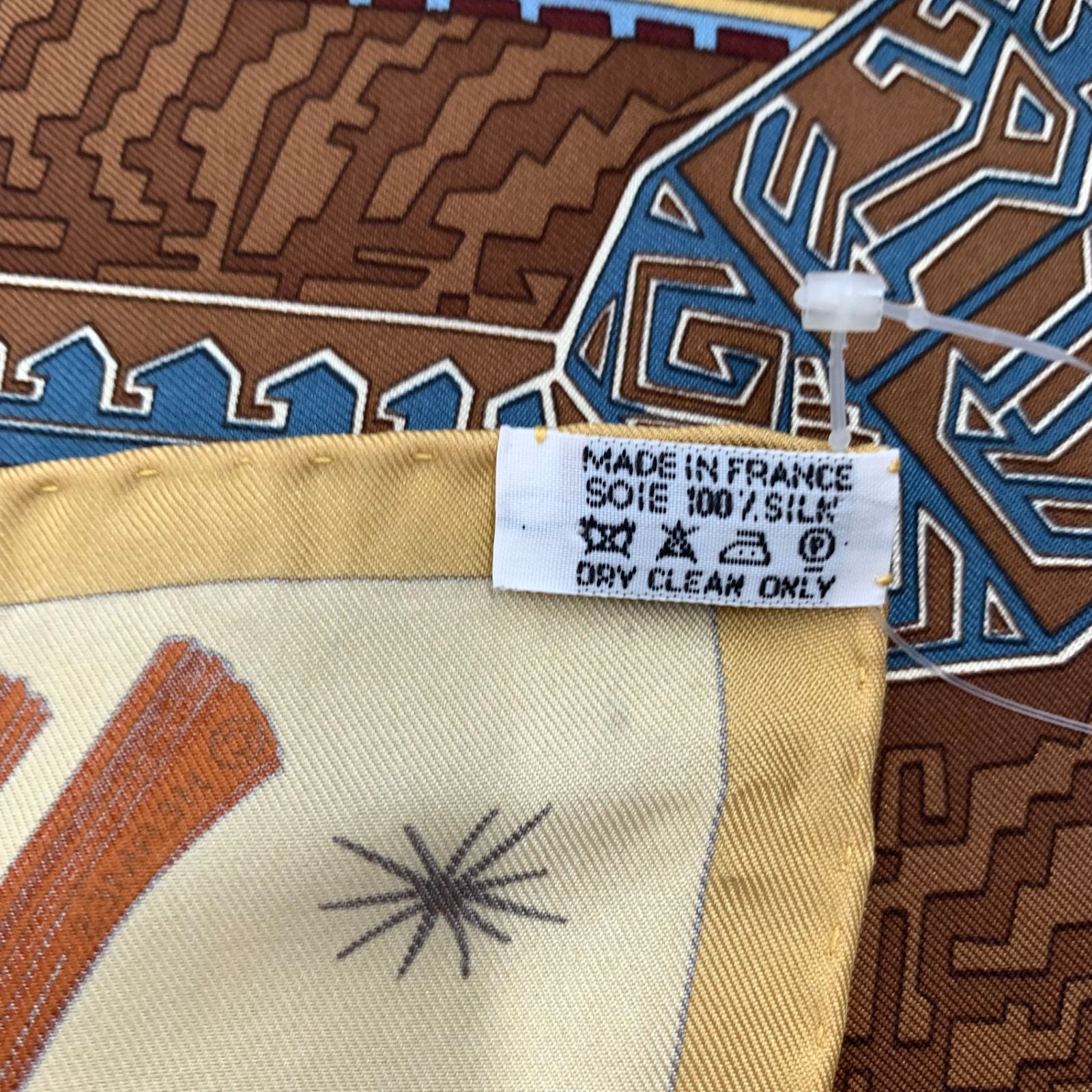 未使用級 HERMES エルメス カレ90 SUR UN TAPIS VOLANT 空飛ぶ絨毯に 