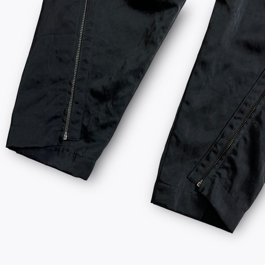 ナイロンパンツ