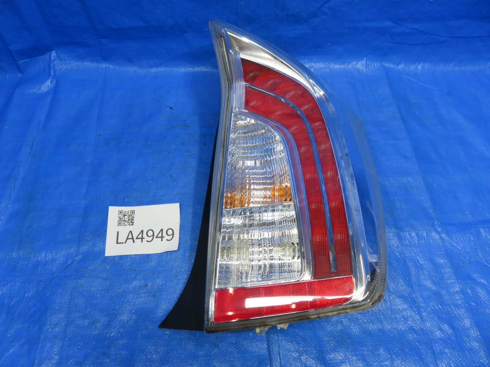 30プリウス テールランプ LA4949* 点灯OK プリウス30系 ZVW30/後期 (右) テールライト
