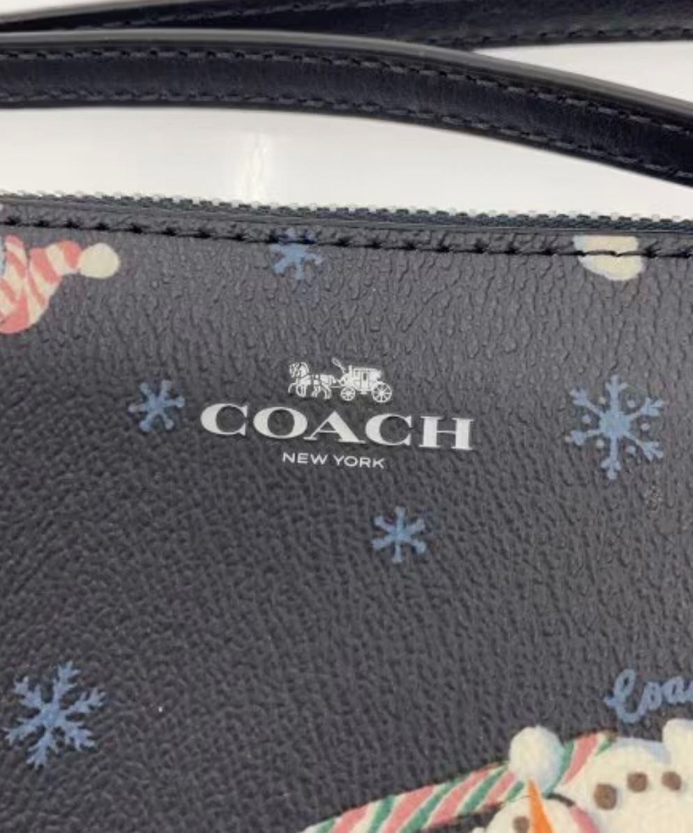 クラッチバッグ