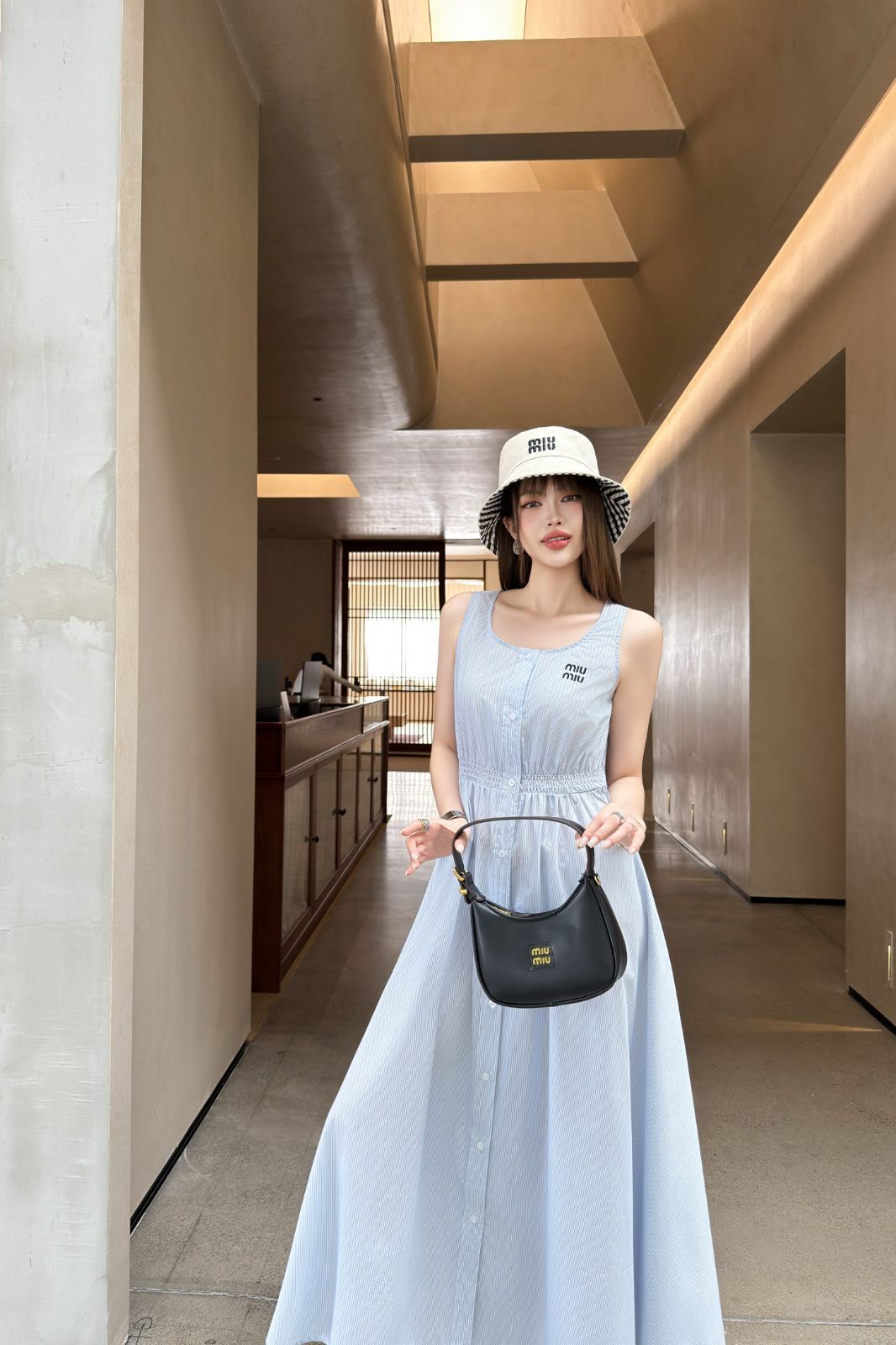 MIU MIU 青白ストライプ タイトスカート 38 プリーツストライプ ミディ丈スカート - 青色/白色 | ZARA Japan