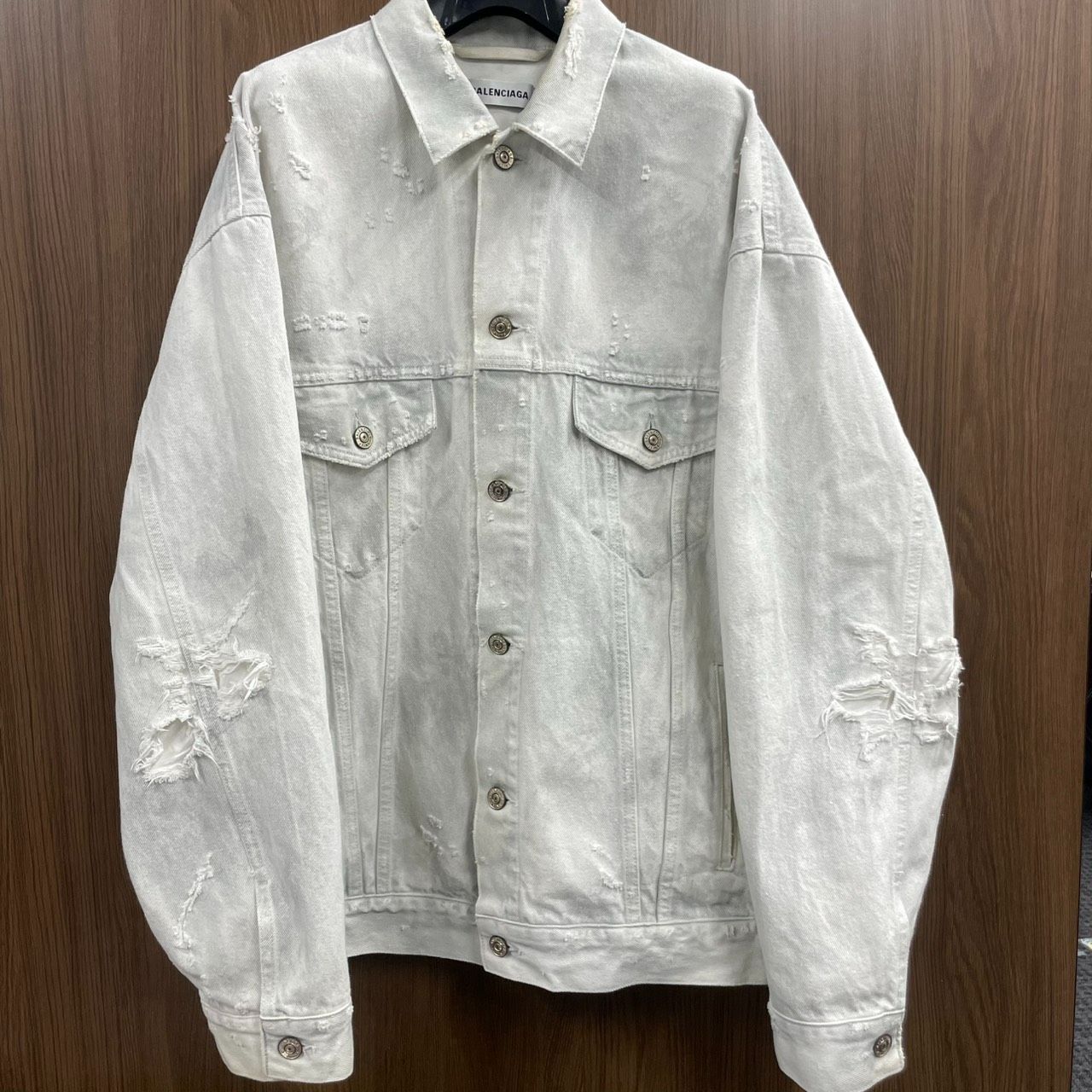 BALENCIAGA】バレンシアガ ダメージデニムジャケット サイズ34 - メルカリ