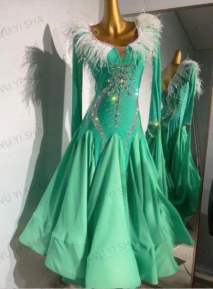 長め羽根 社交ダンス