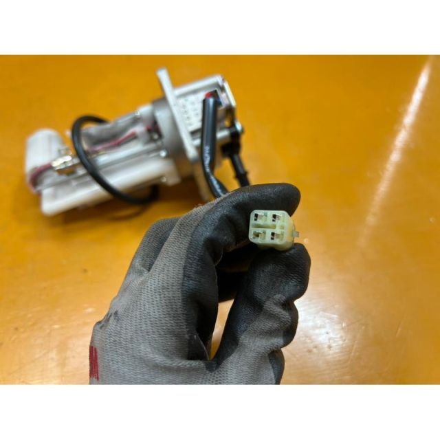 EX250K-A21 燃料ポンプ