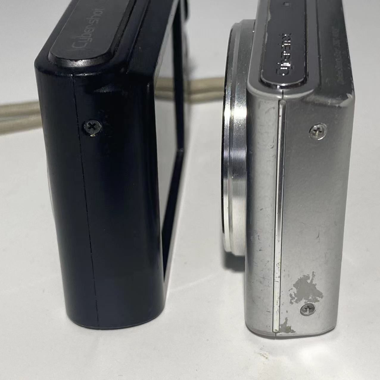 ジャンク】SONY Cyber Shot デジカメ DSC-W810・DSC-W830 2点