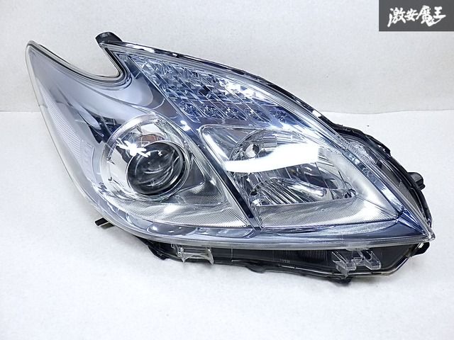 トヨタ 純正 ZVW30 30 プリウス 前期 ハロゲン ヘッドライト
