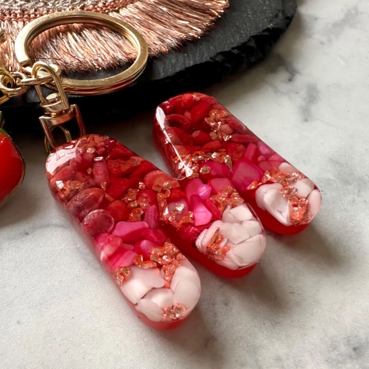 いちご様 専用 イニシャルキーホルダー ハンドメイド ドライフラワー