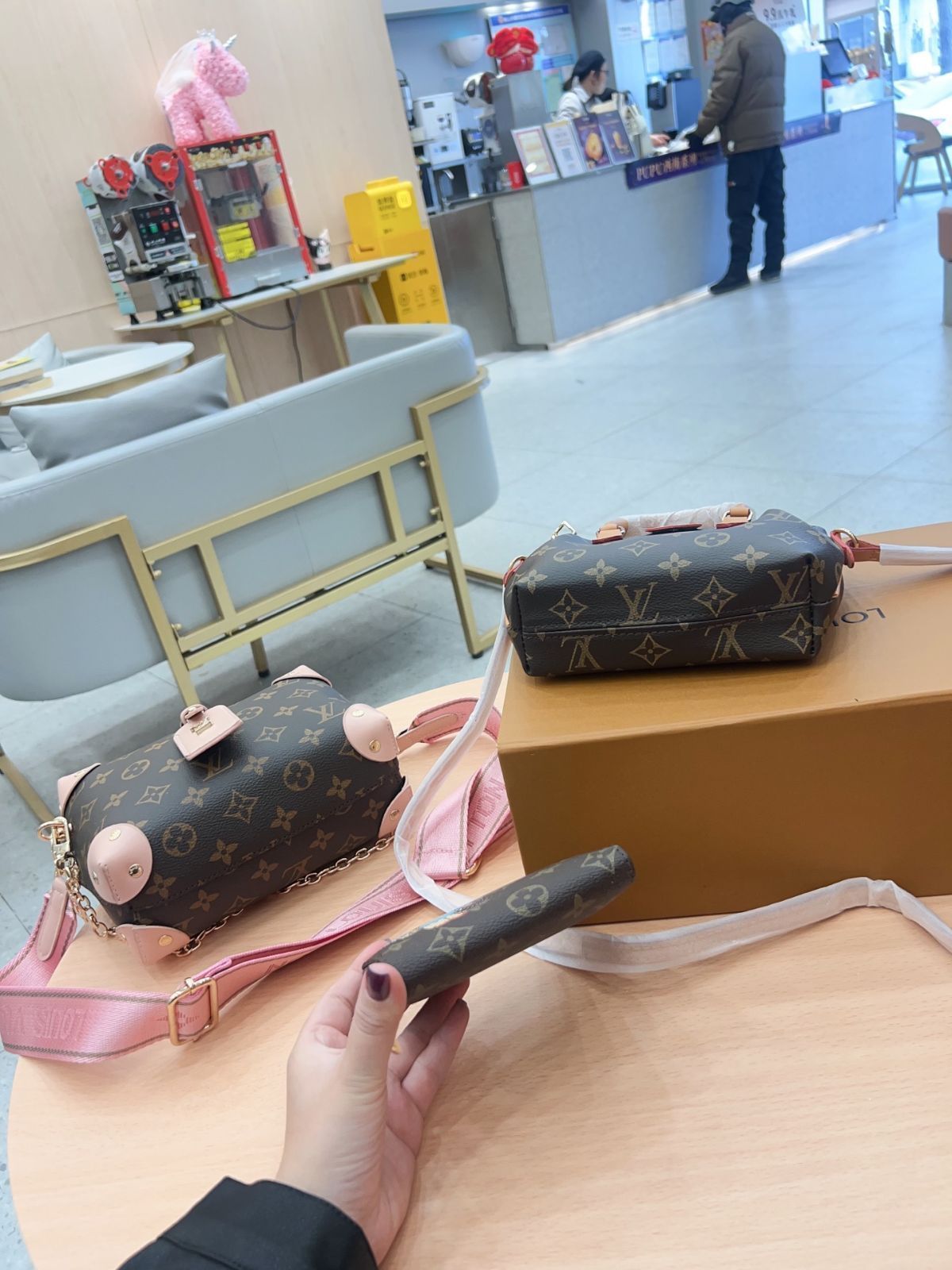 本日特価] TOP New 2025 高品質3点セット - Lv ピンクボックス