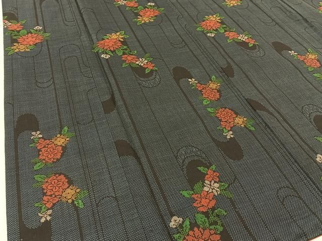 本場大島紬 ヱ霞に草花