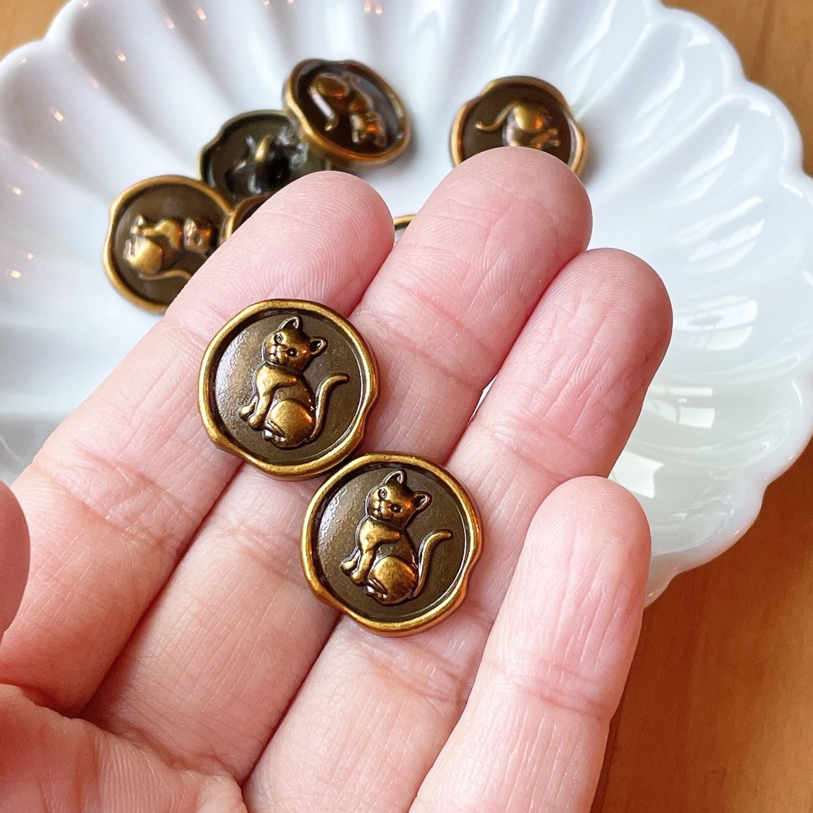 ♡no.905ブロンズカラーの猫ボタン♡レトロヴィンテージゴールド