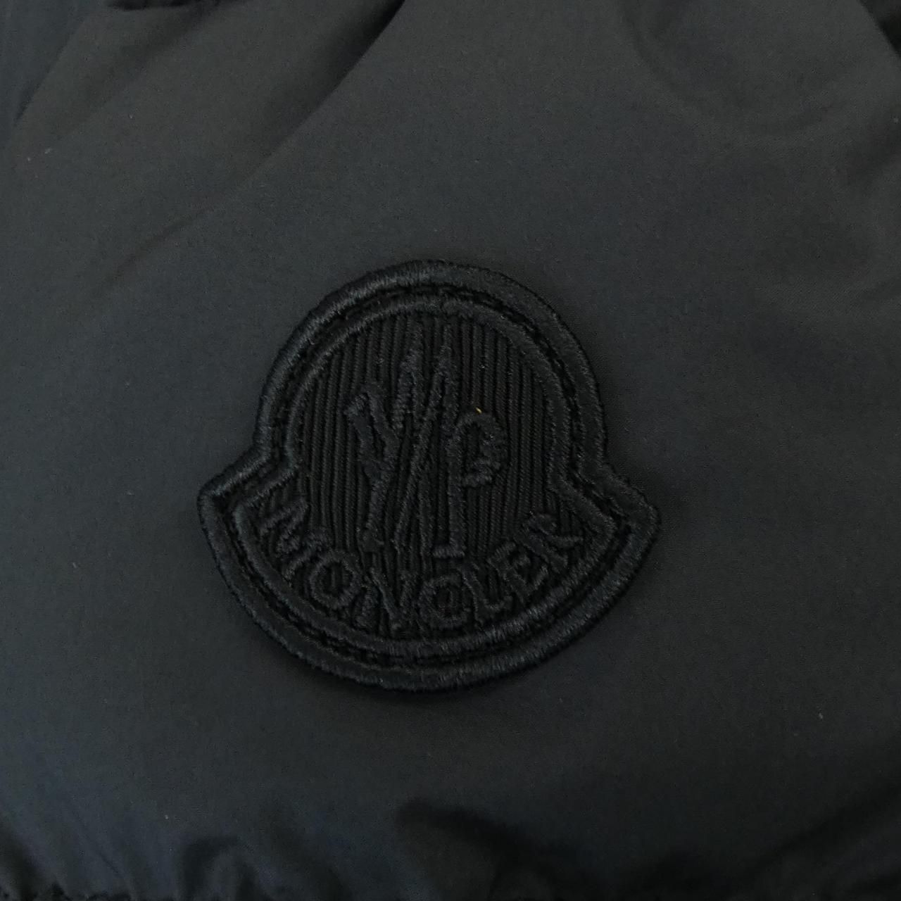 モンクレール MONCLER