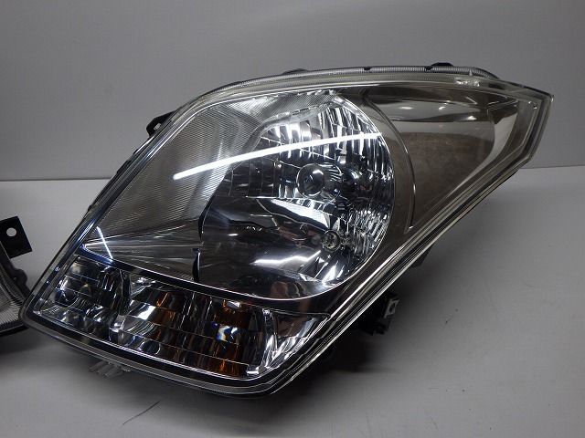 ワゴンR ヘッドライト左右 HID MH23S 100-59193 コーティング 比較的 250927220