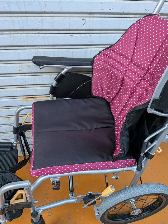 介助式多機能車椅子