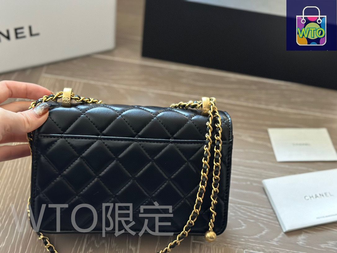 今日特価】Chanel シャネル ダブルゴールドボールWOC シリーズ