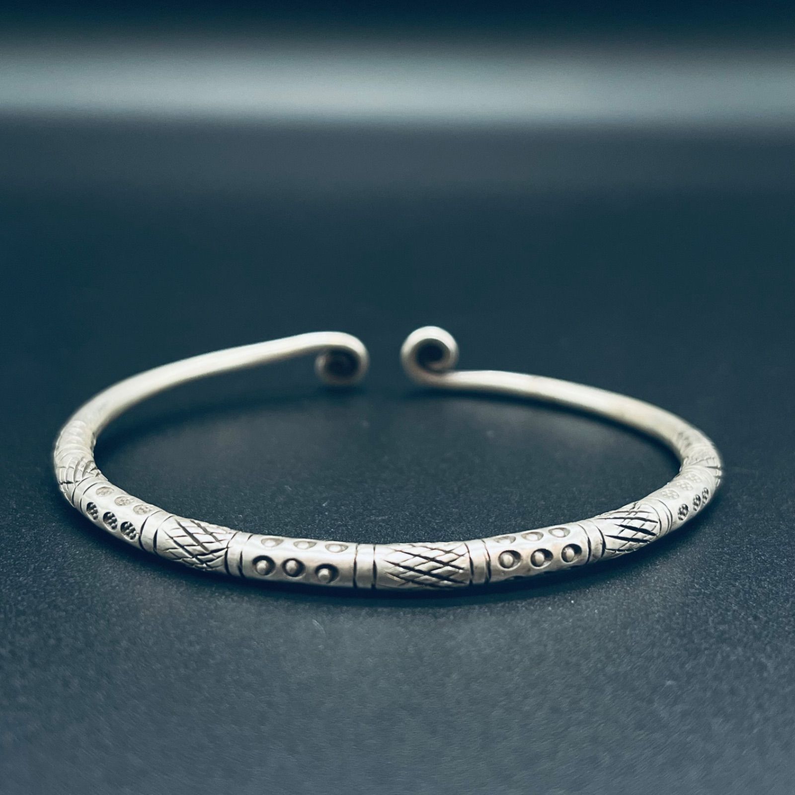 美品】ヴィンテージ 925 シルバーバングル マルジェラ マルニ カレン族