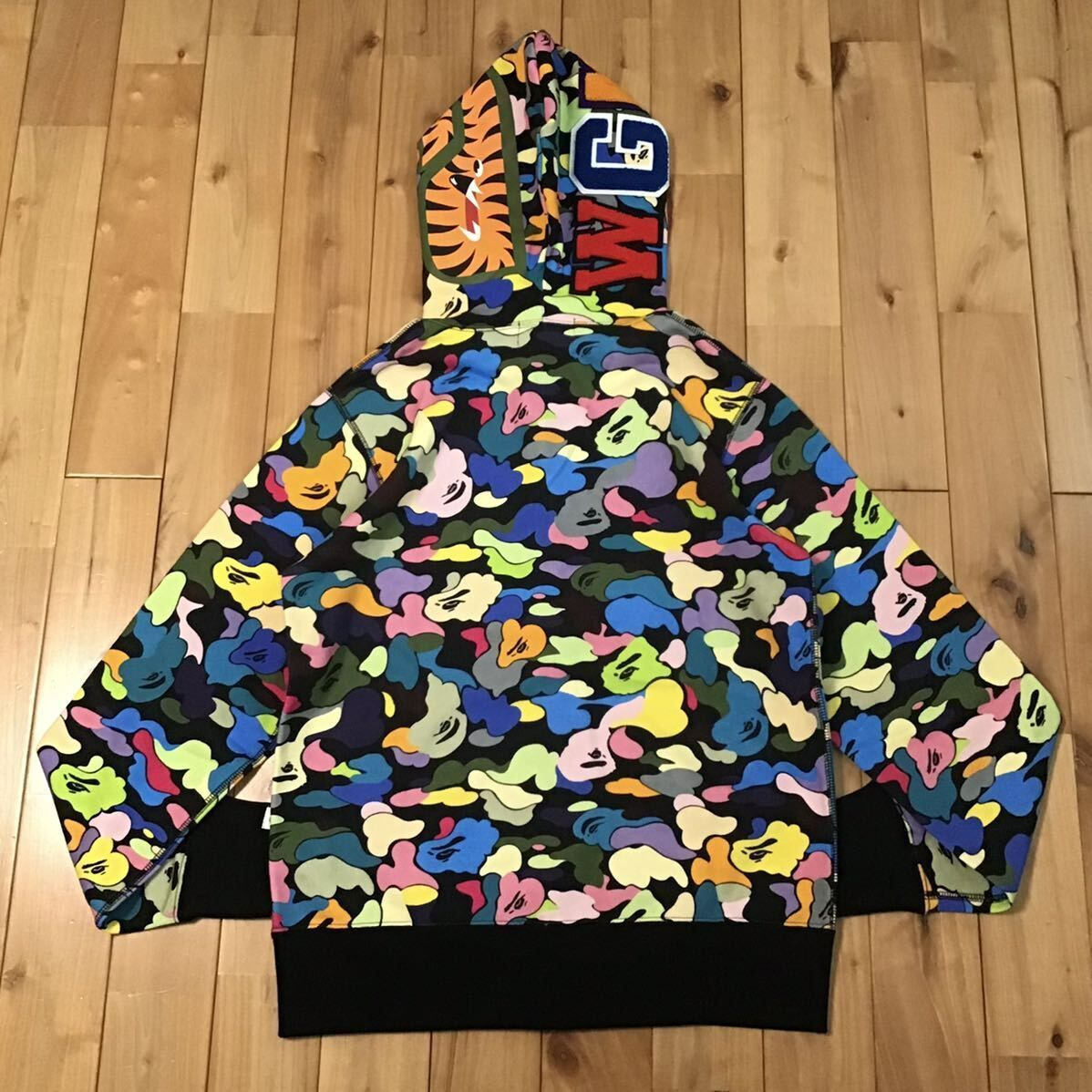 ☆新品☆ マルチカモ シャークパーカー Mサイズ shark full zip hoodie