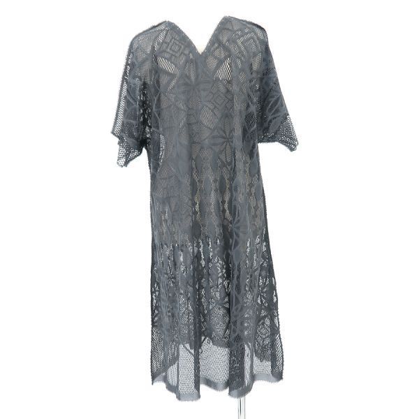 ISSEY MIYAKE me ワンピース　グレー BASICS – ISSEY MIYAKE ONLINE STORE