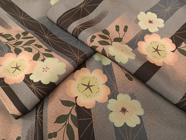 平和屋着物●上質な小紋　枝花間道　暈し染め　正絹　逸品　AAAT3089np 平和屋着物○上質な小紋 枝花間道 暈し染め 正絹 逸品 AAAT3089np